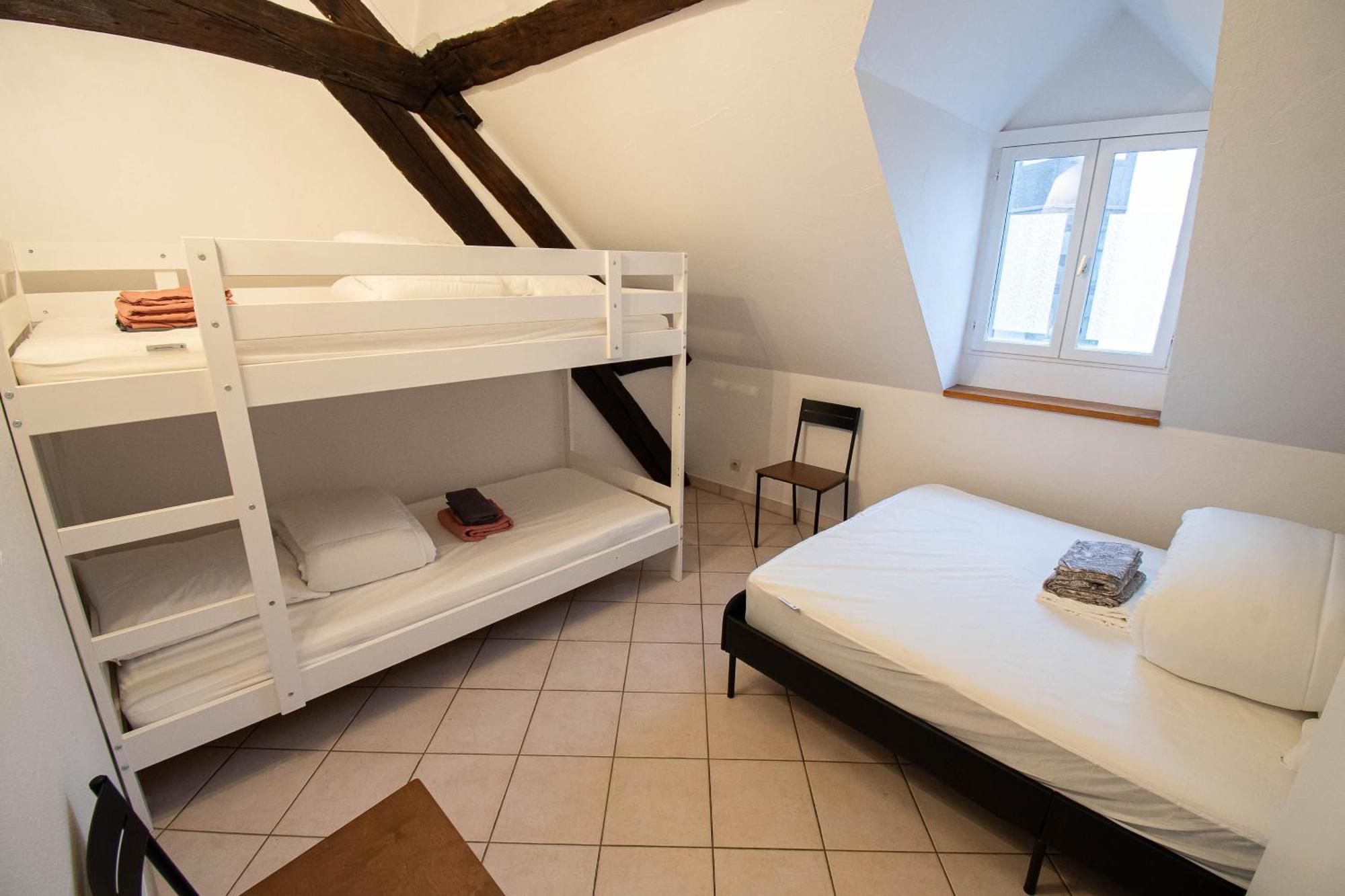 Residence Le Zola Compose De 3 Appartements Distincts En Hyper Centre De Dijon Avec Wifi ภายนอก รูปภาพ
