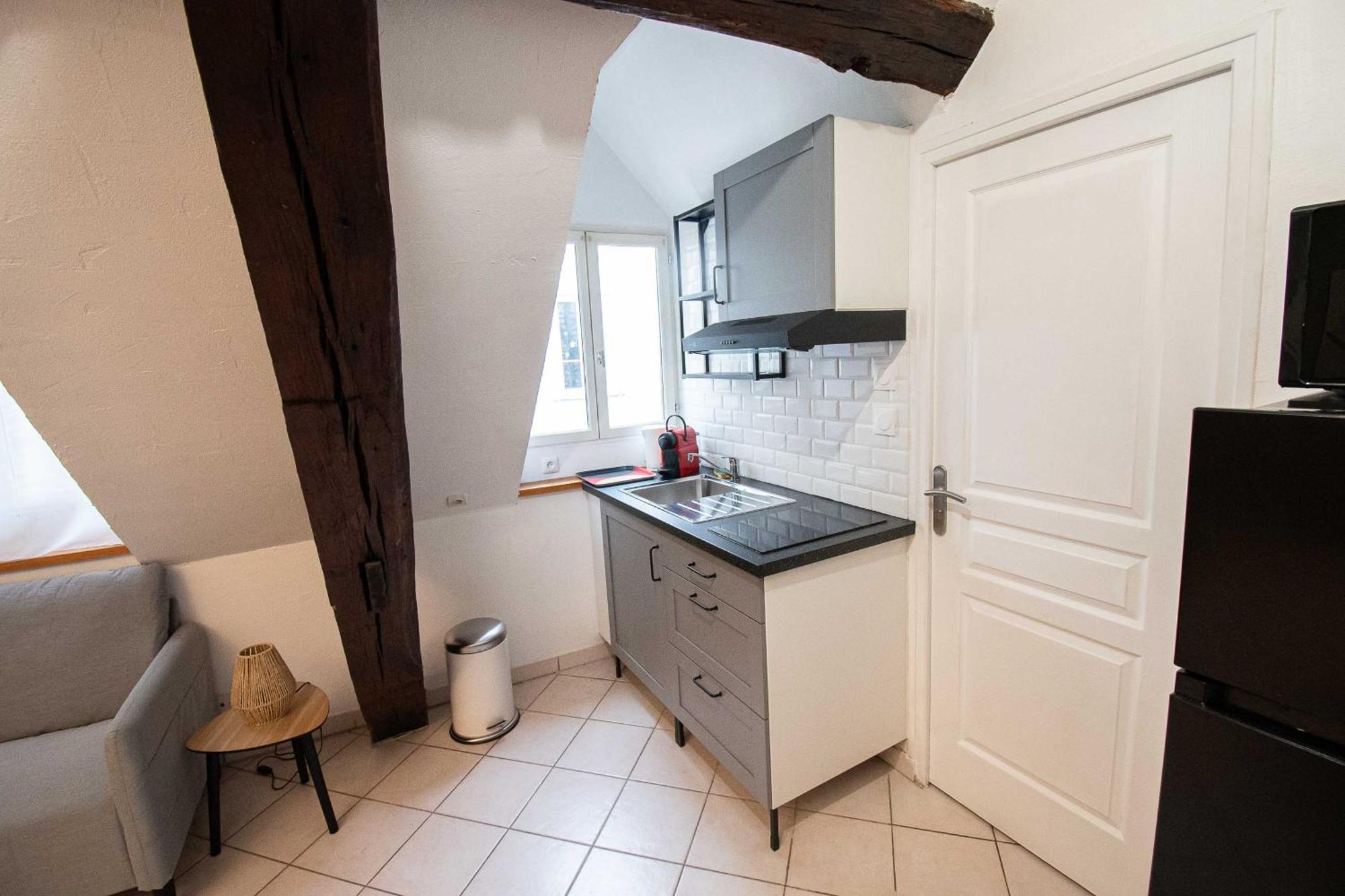 Residence Le Zola Compose De 3 Appartements Distincts En Hyper Centre De Dijon Avec Wifi ภายนอก รูปภาพ
