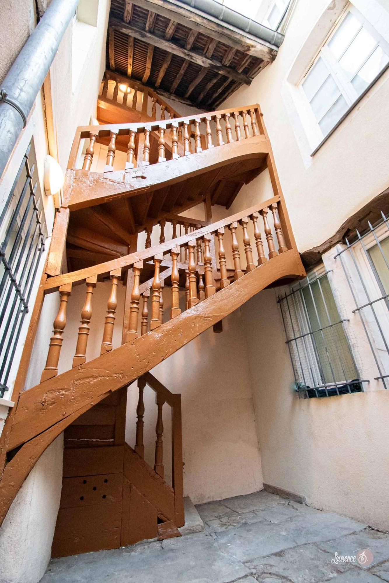 Residence Le Zola Compose De 3 Appartements Distincts En Hyper Centre De Dijon Avec Wifi ภายนอก รูปภาพ