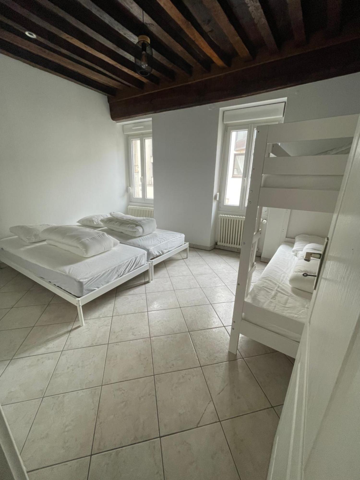 Residence Le Zola Compose De 3 Appartements Distincts En Hyper Centre De Dijon Avec Wifi ภายนอก รูปภาพ